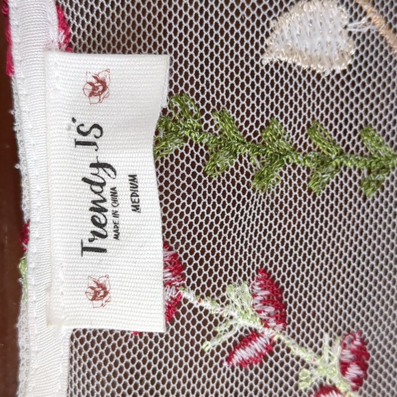 Trendy JS Embroidered Open Front Tulle Kimino - Picture 2 of 13